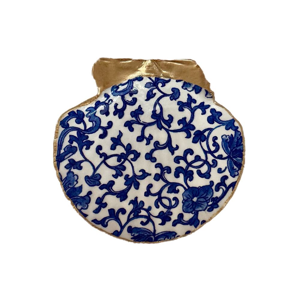 Blue White Chinoiserie Trinket Dish, Scallop Shell Ring Dish for Her - Picture 3 of 4